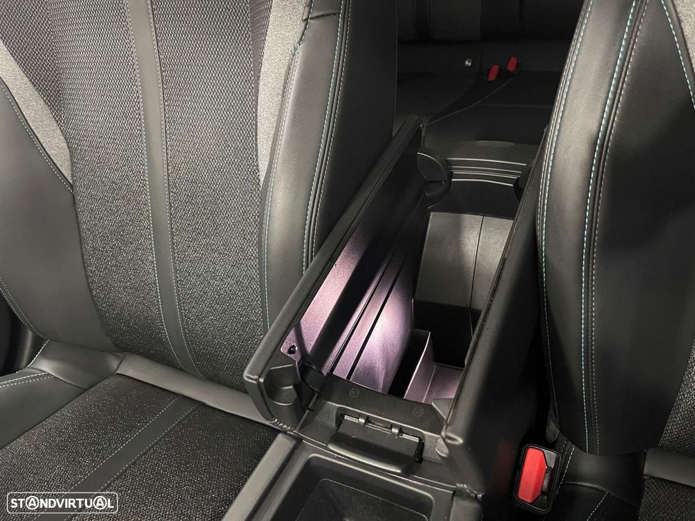 Peugeot 308 SW BlueHDi 130 EAT8 Allure - 52