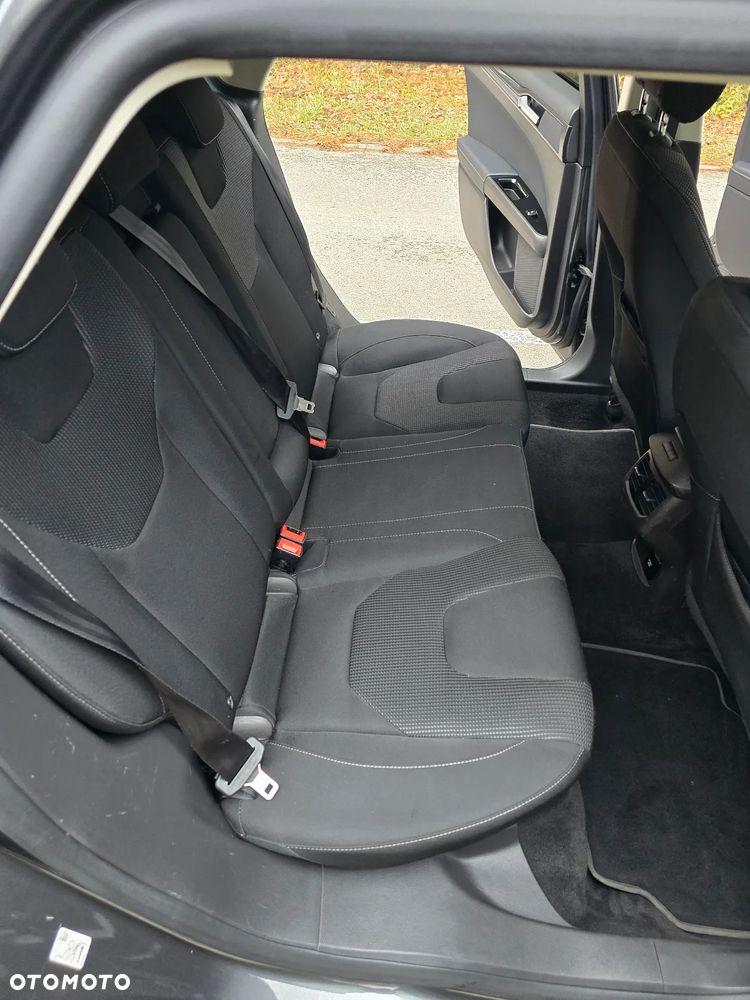 Ford Mondeo 2.0 EcoBlue Titanium - 23