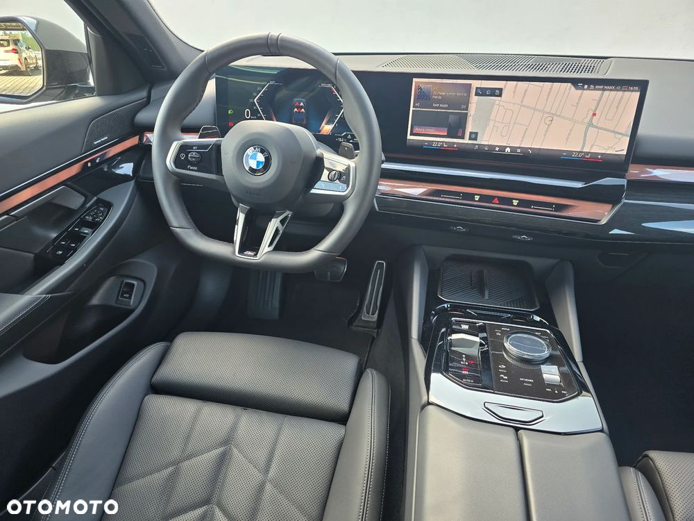 BMW Seria 5 520d xDrive mHEV M Sport - 11