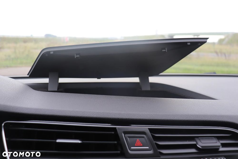 Volkswagen Touran 2.0 TDI BMT Highline - 30