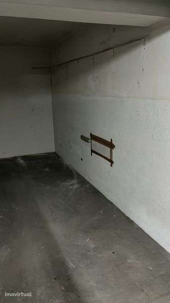 Garagem à venda na R. Joaquim Silva Torres, 125 - Maia - Grande imagem: 3/6