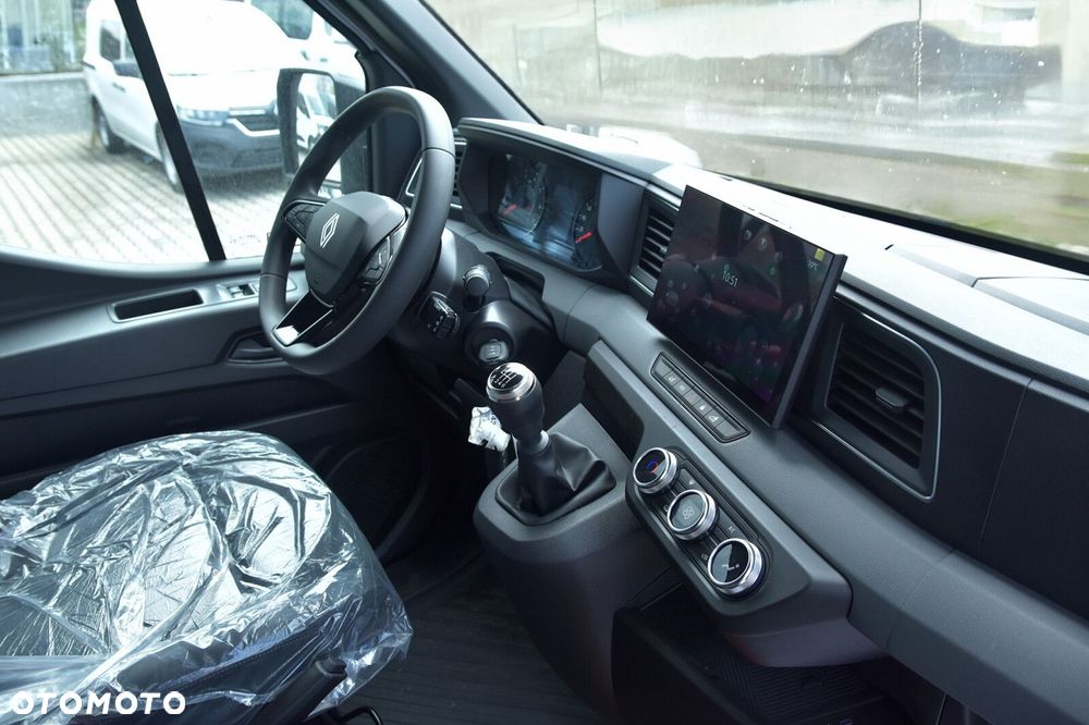 Renault Master Furgon L4H3 2.0 170KM Podwójne koło - 17