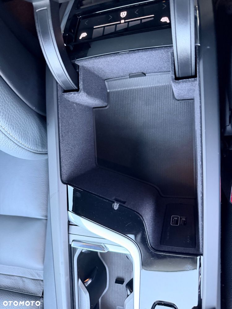 Volvo XC 90 T8 AWD Recharge Geartronic RDesign Edition - 22