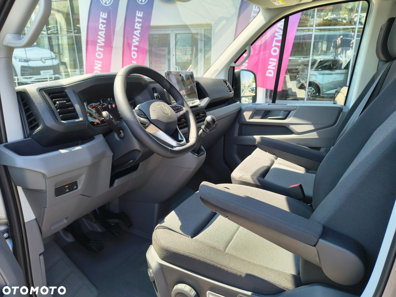Volkswagen Crafter 35 2.0 TDI L4H3 4490 177 KM - 6