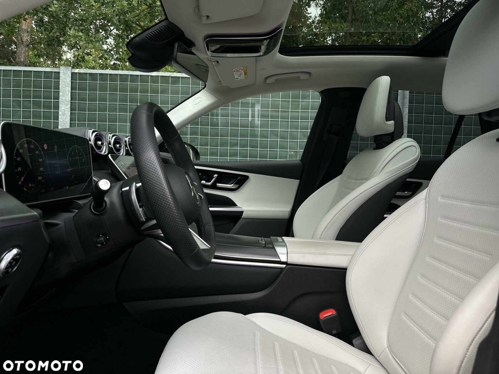 Mercedes-Benz GLC - 19