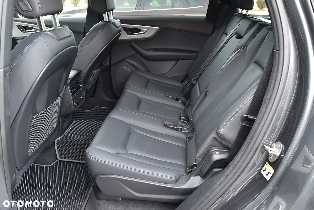 Audi Q7 50 TDI quattro tiptronic S line - 24