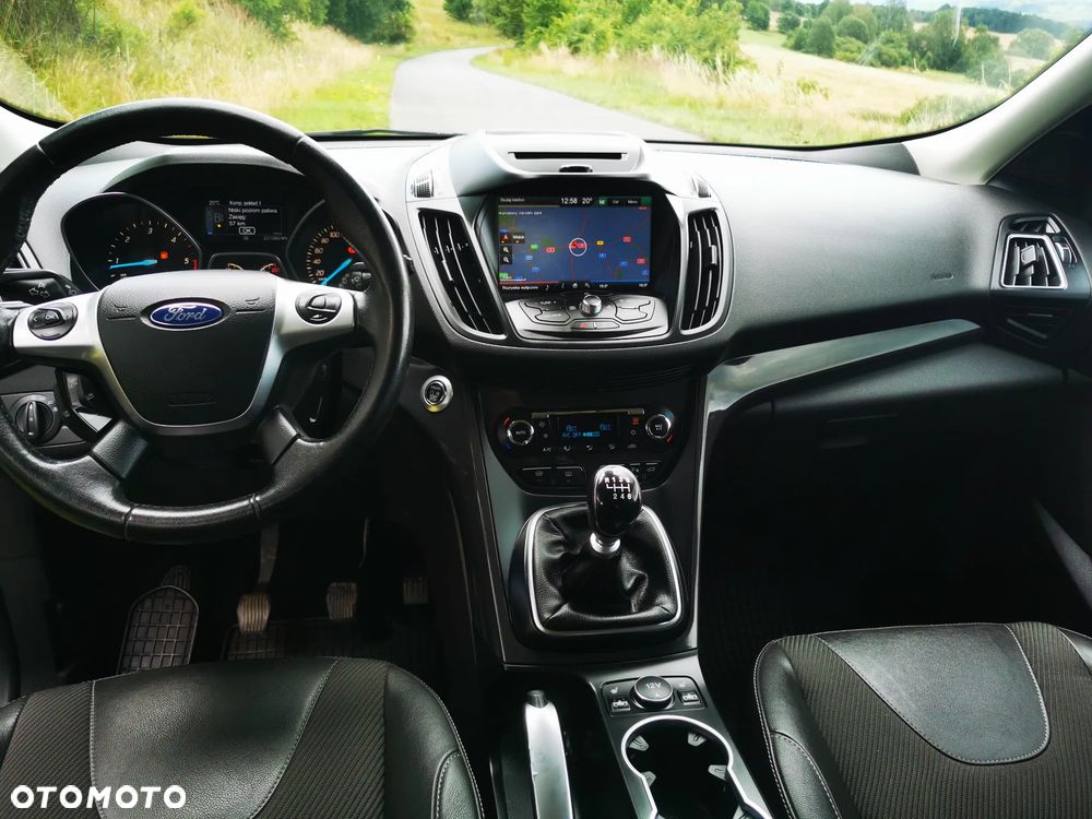 Ford Kuga 2.0 TDCi 4x4 Titanium - 16