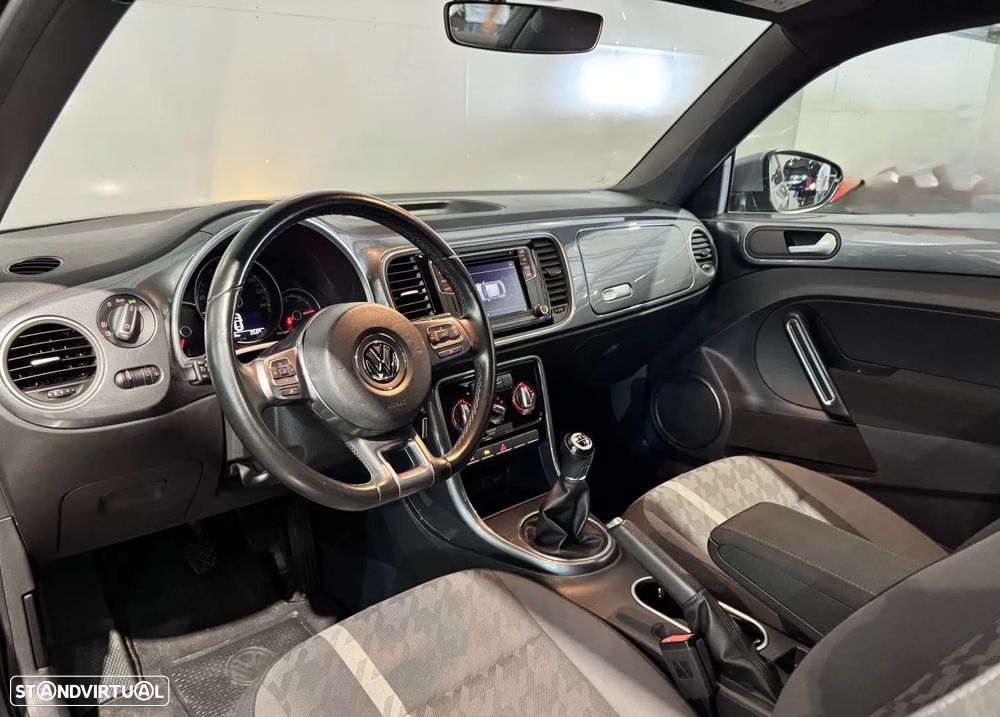 VW New Beetle 2.0 TDI Design - 22