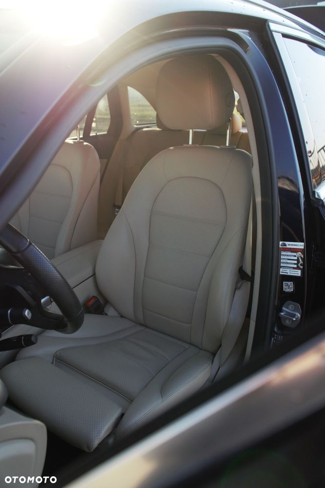 Mercedes-Benz GLC 300 4-Matic - 28