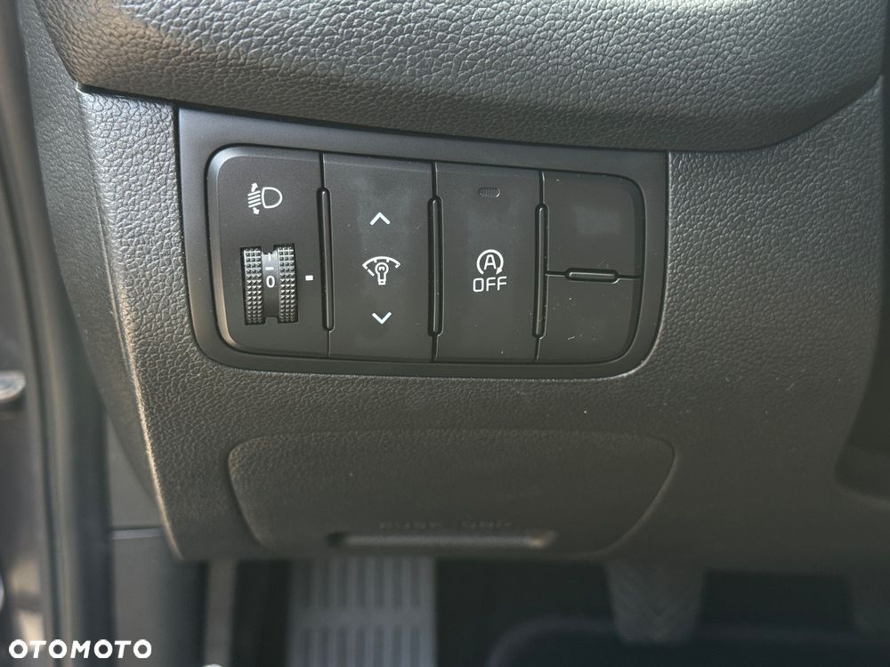 Kia Ceed 1.6 GDI Dream Team Edition - 22