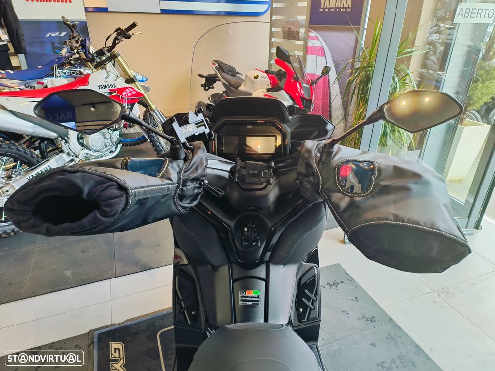 Yamaha X-Max TechMax+ - 6