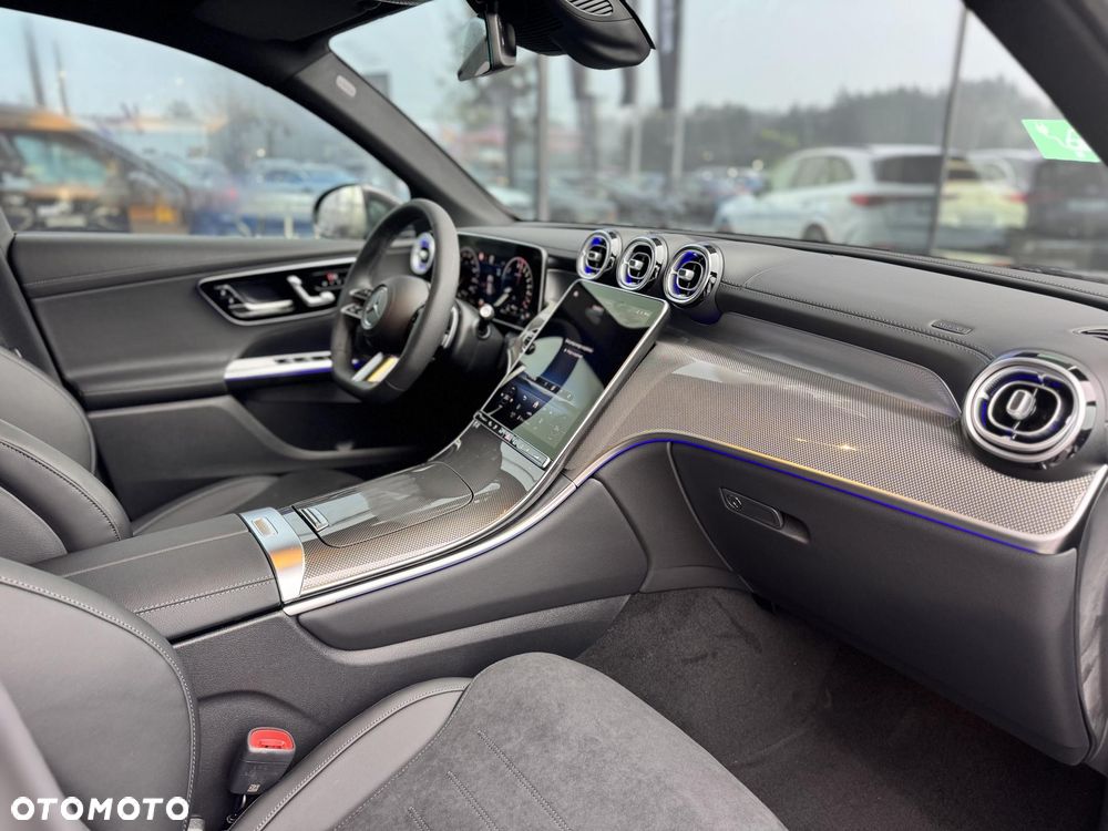 Mercedes-Benz GLC 300 e 4-Matic AMG Line - 17