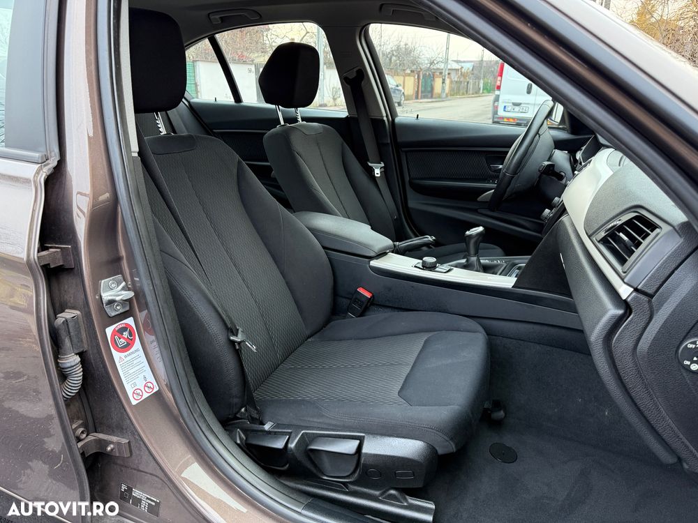 BMW Seria 3 316i - 6