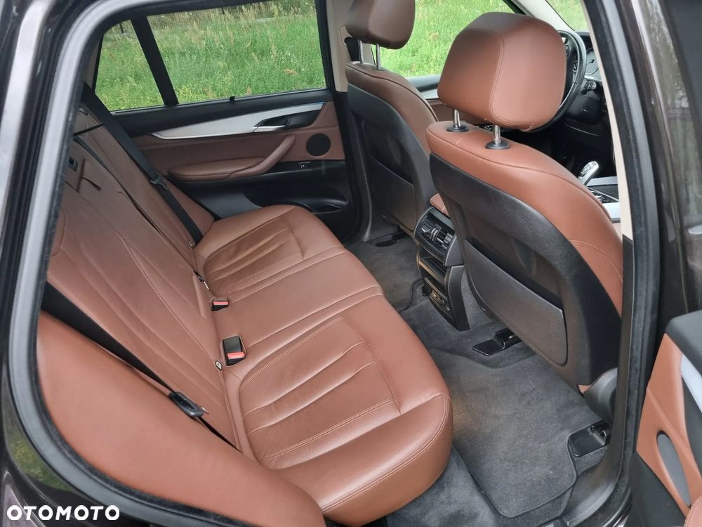 BMW X5 xDrive35i - 28