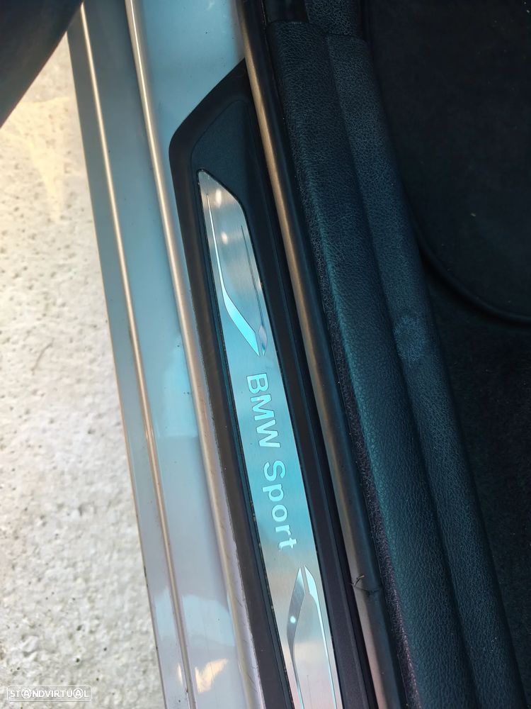 BMW 218 Active Tourer d Sport Line - 33