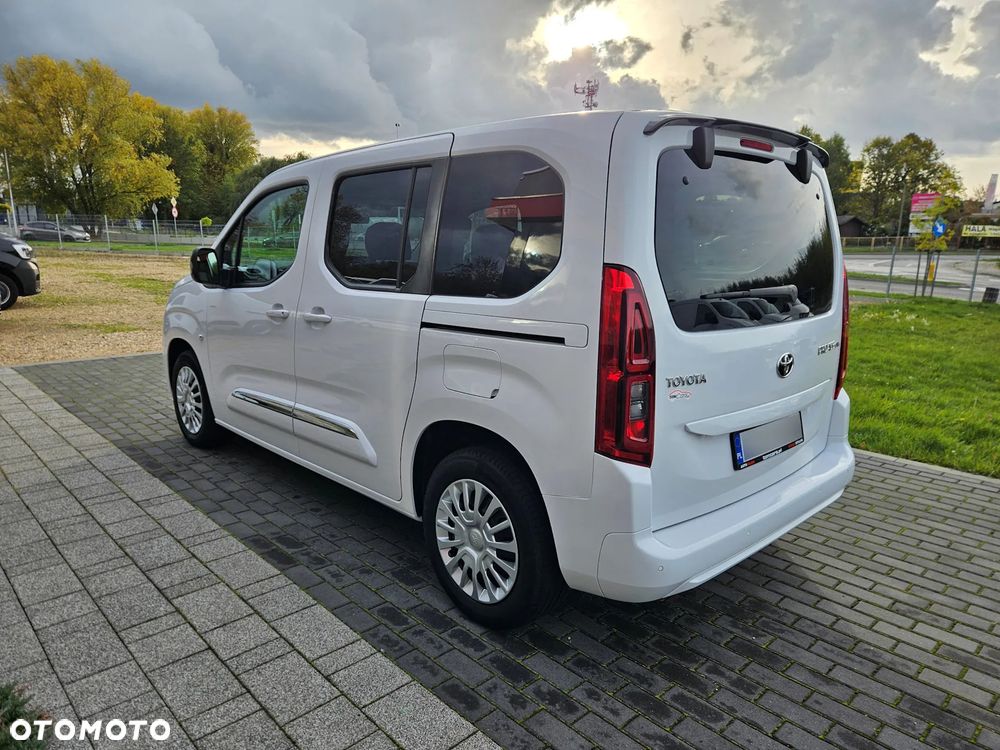 Toyota Proace City Verso 2023 photo 4