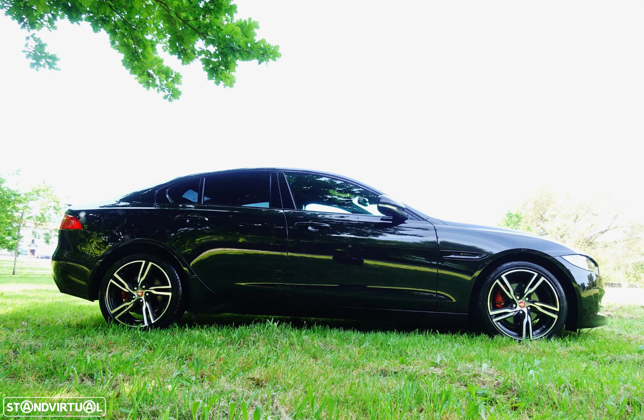 Jaguar XE 2.0 D R-Sport Aut. - 23