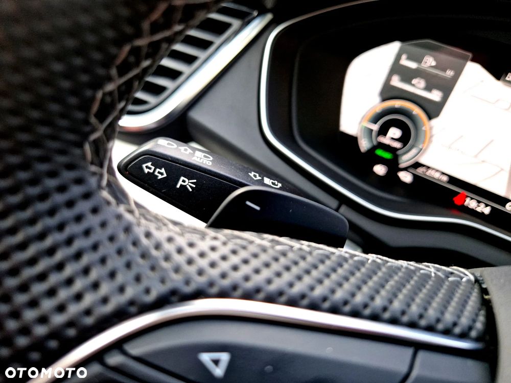 Audi Q5 50 TFSIe quattro S tronic S line - 22