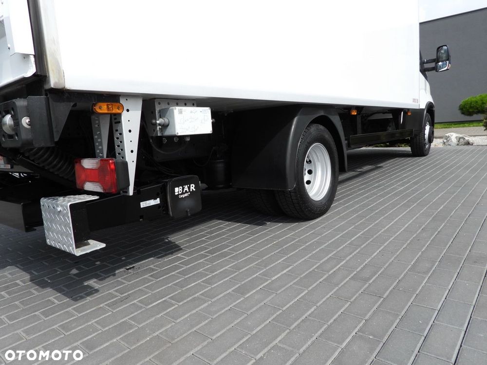 Iveco DAILY 70C17 CHŁODNIA 1*C WINDA 9 PALET ZASILANIE 230V TEMPOMAT KLIMATYZACJA PNEUMATYKA AUTOMAT HI-MATIC BLIŹNIACZE KOŁA  170KM - 23