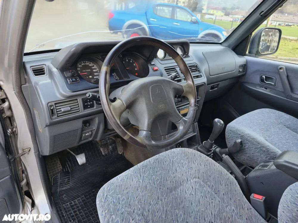 Mitsubishi Pajero Sport 2.5 TD+ Instyle - 14