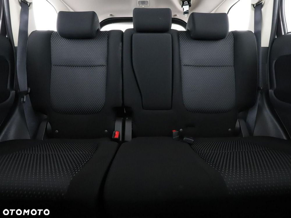 Mitsubishi Outlander 2.0 2WD SUV-Star - 19