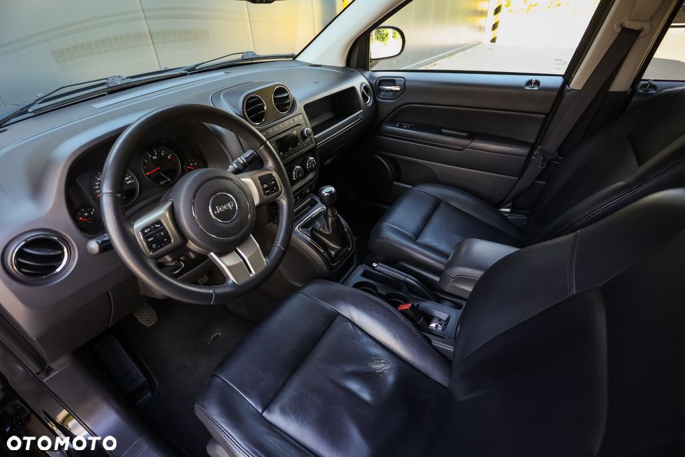 Jeep Compass 2.4I 4x4 Sport - 4