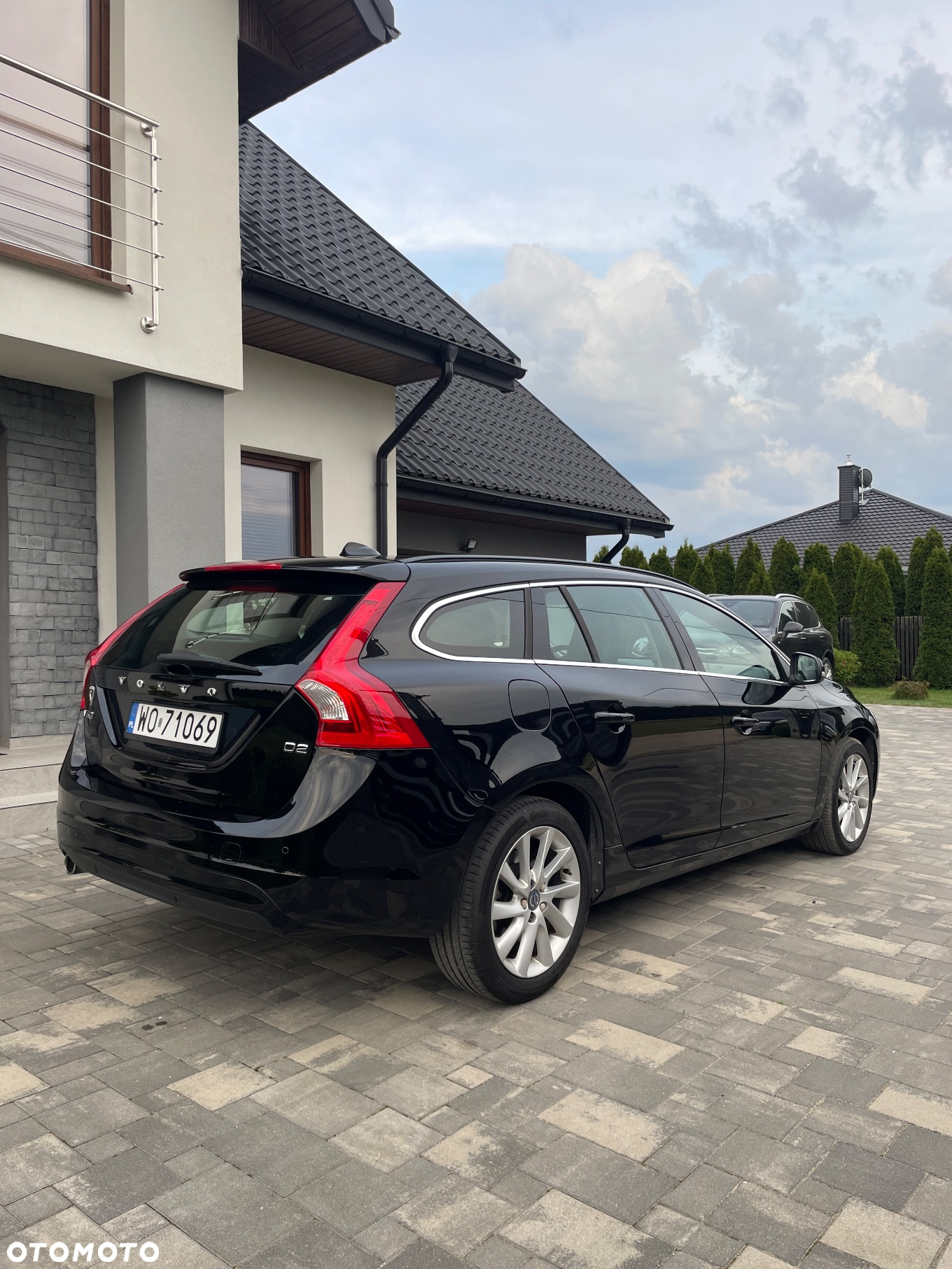 Volvo V60 D2 Summum - 8