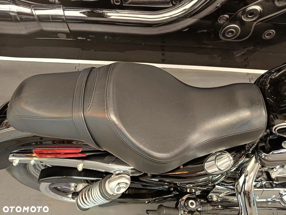 Harley-Davidson Sportster Custom 1200C - 26