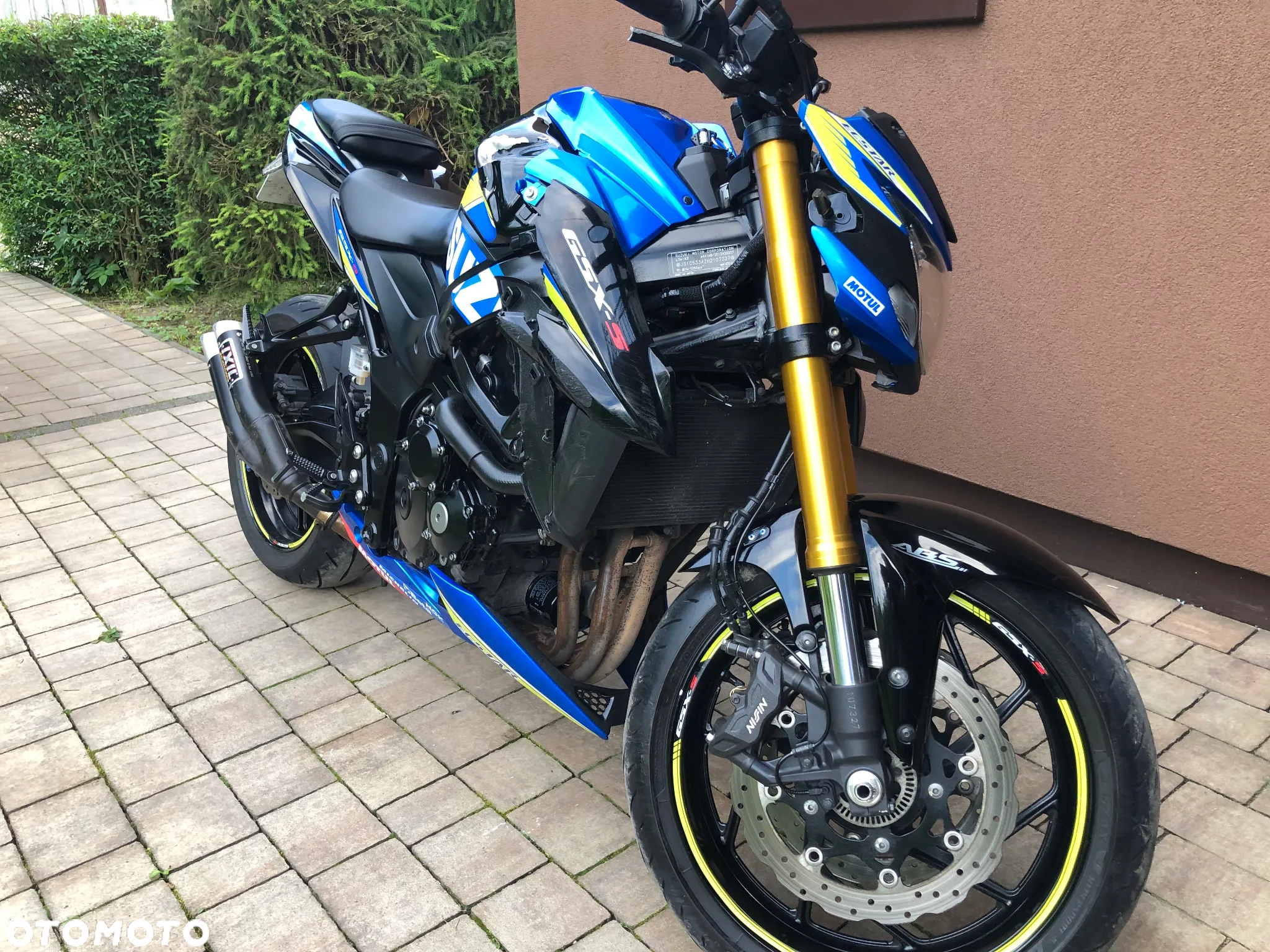 Suzuki GSX-R - 12