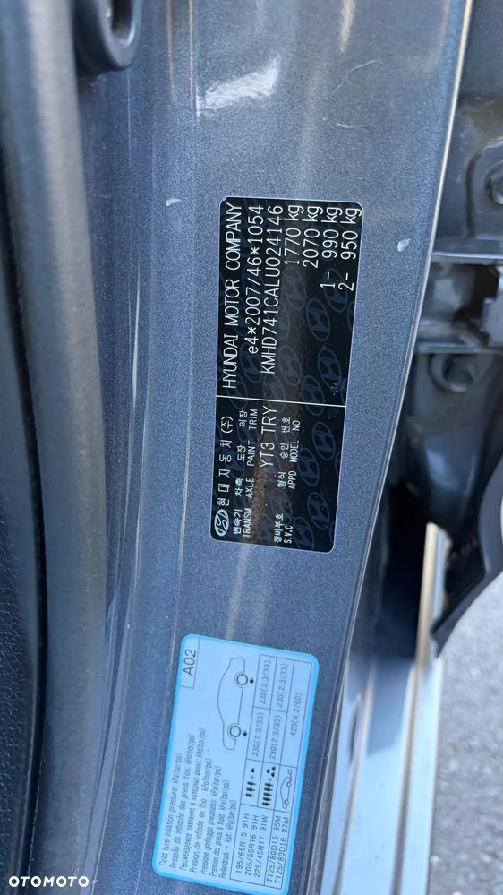 Hyundai Elantra 1.6 Classic Plus - 16