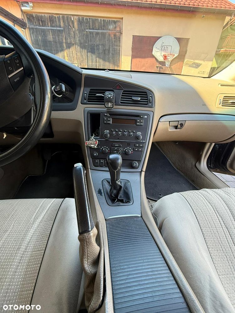 Volvo S60 D5 Edition - 12