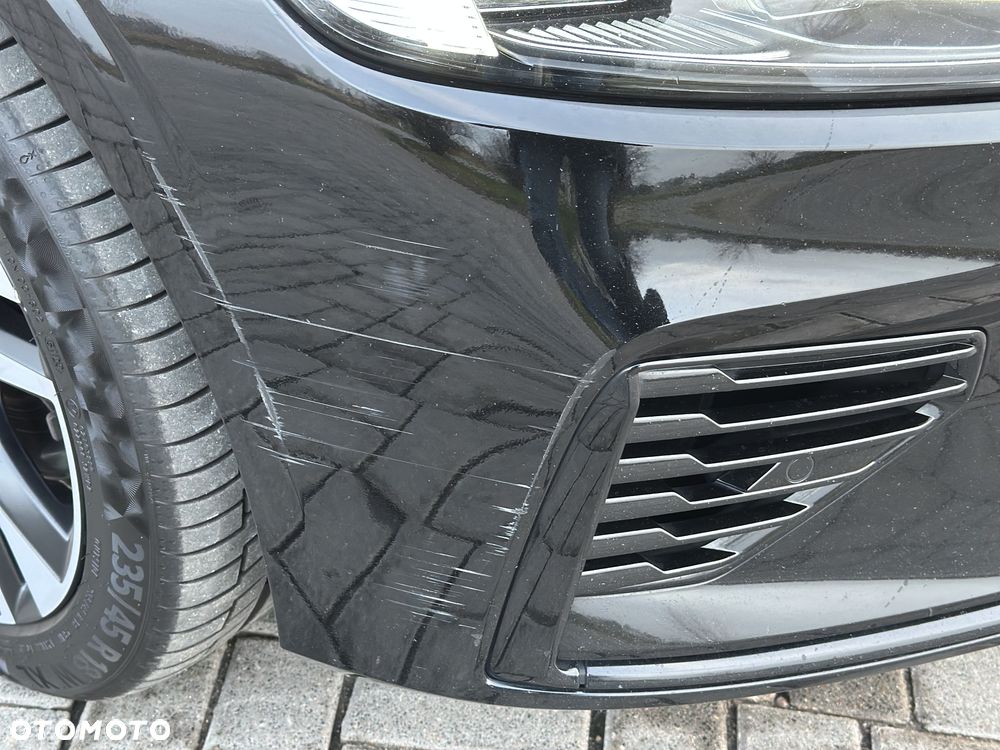 Volvo V60 T6 AWD Recharge Geartronic RDesign - 11