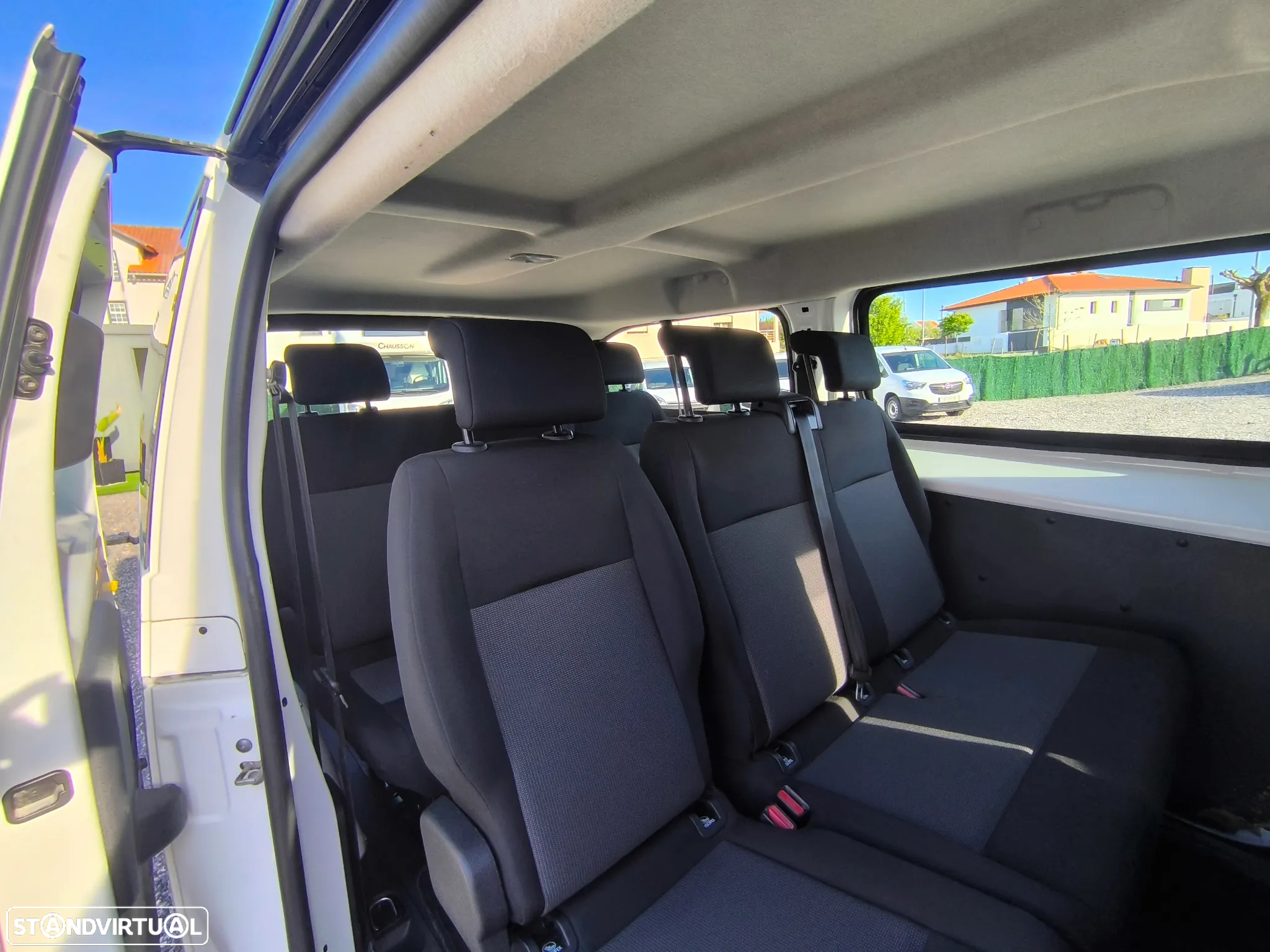 Peugeot Traveller 1.5 BlueHDi L3H1 Long - 17