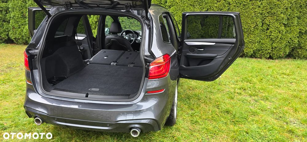 BMW Seria 2 220d - 12