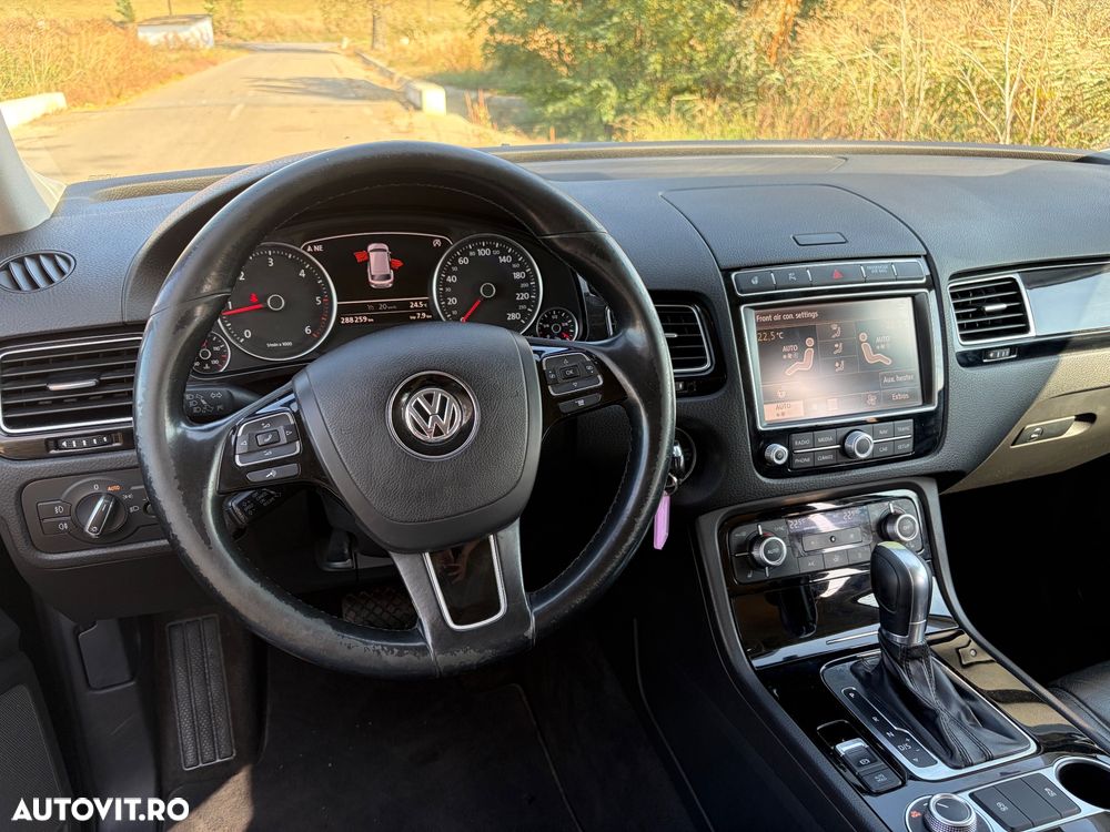 Volkswagen Touareg 3.0 V6 TDI BMT - 19