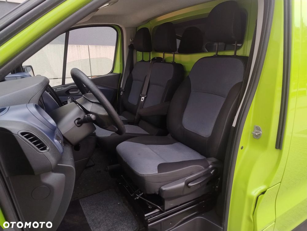 Opel VIVARO 1.6 CDTI (110KM) 6-BIEGÓW (L1H1) STAN SUPER IDEALNY 100% BEZWYPADKOWY LAKIER ORYGINALNY NIE MA RDZY SERWIS KM DO KOŃCA ! ! ! - 9