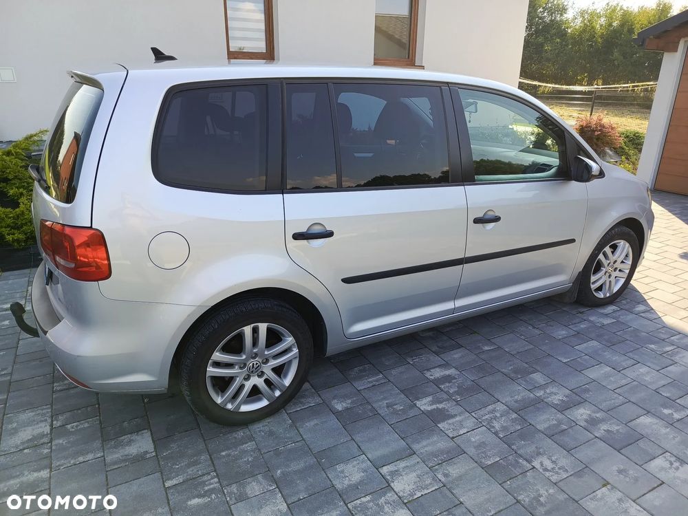 Volkswagen Touran 1.6 TDI DPF BlueMotion Technology Comfortline - 6