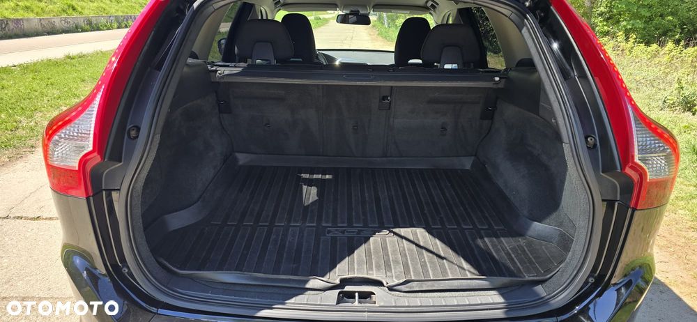 Volvo XC 60 D4 AWD Kinetic - 18