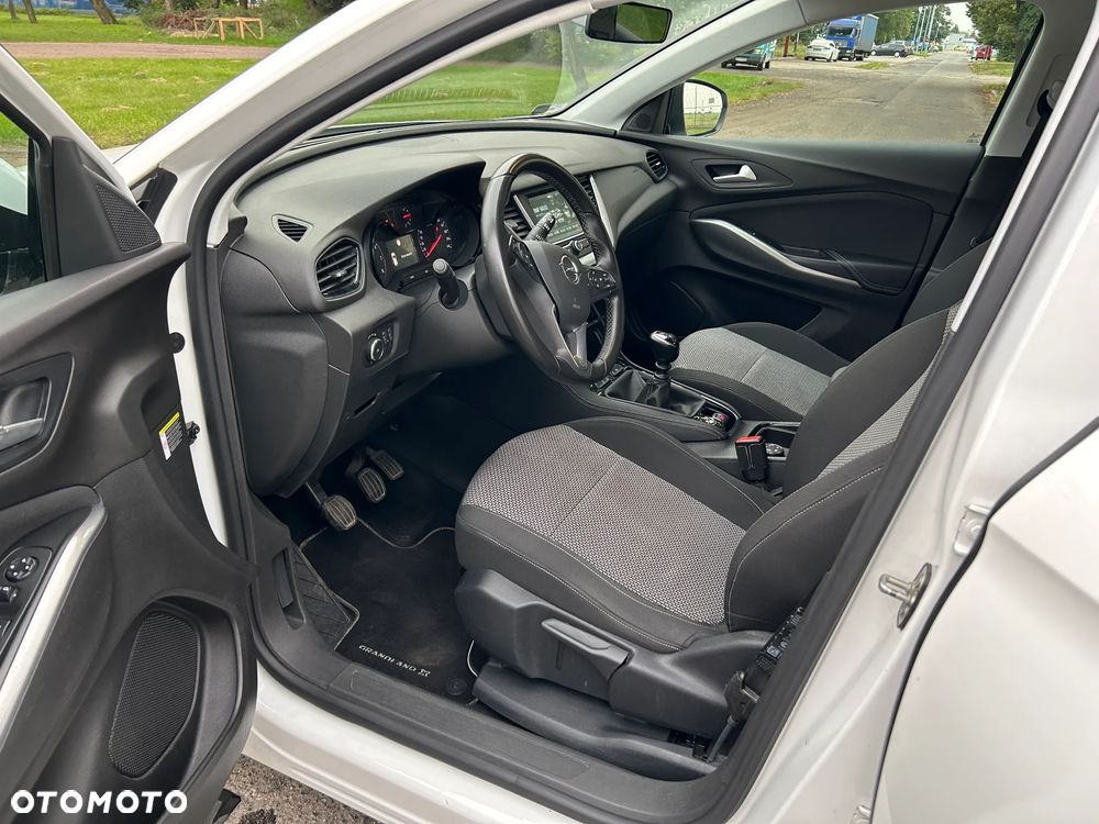 Opel Grandland X - 16