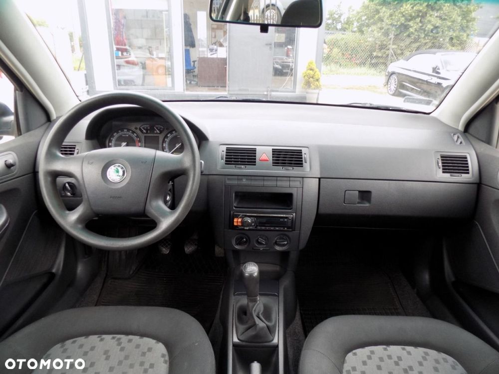 Skoda Fabia - 5