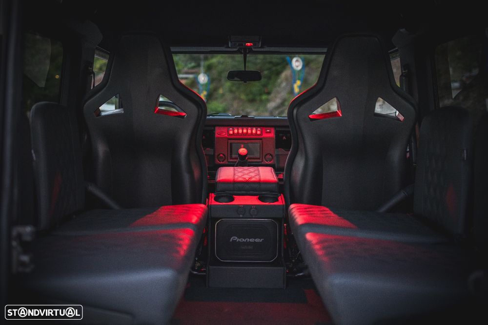 Land Rover Defender 90 2.5 TDi Metal Top - 13