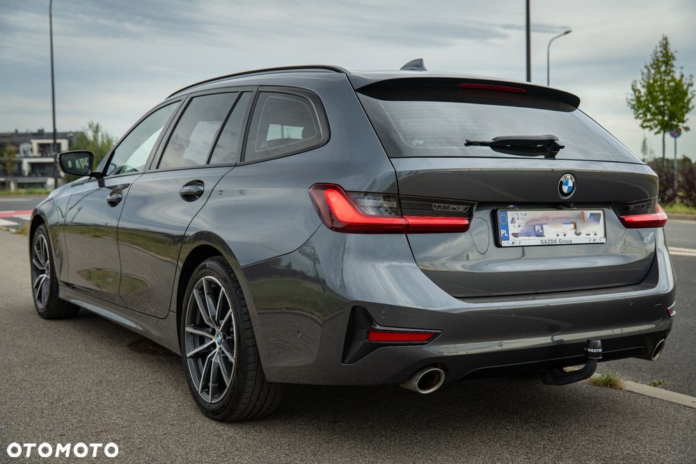 BMW Seria 3 330i xDrive Sport Line sport - 3