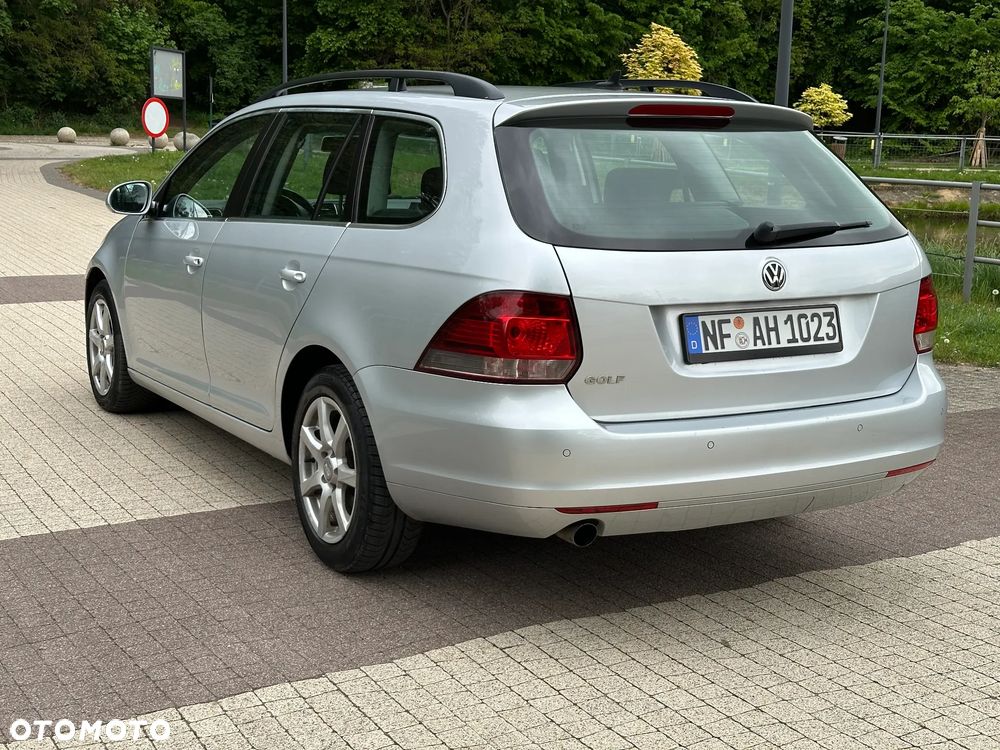 Volkswagen Golf 1.6 TDI DPF DSG Highline - 3