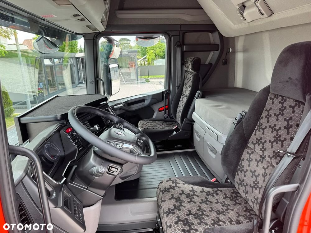 Scania R 450 / ACC / DWA DUŻE ZBIORNIKI ON / DWA ŁÓŻKA / RETARDER / DUŻA NAVI / VIRTUAL KOKPIT - 25