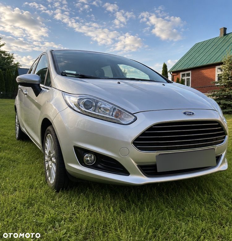 Ford Fiesta - 2