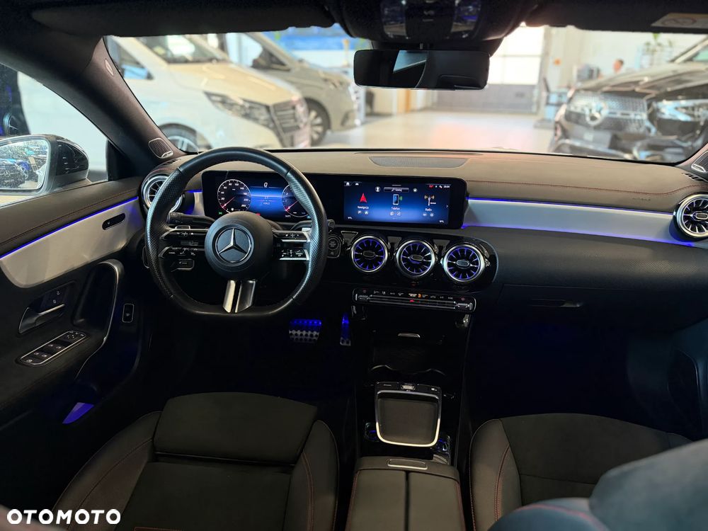 Mercedes-Benz CLA 200 AMG Line 7G-DCT - 6