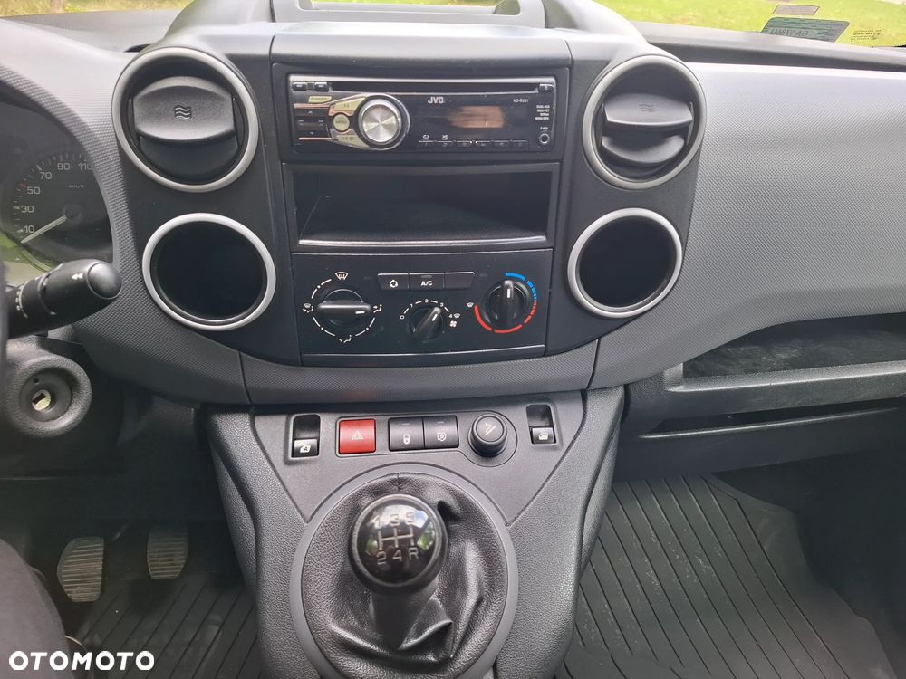 Peugeot Partner - 8