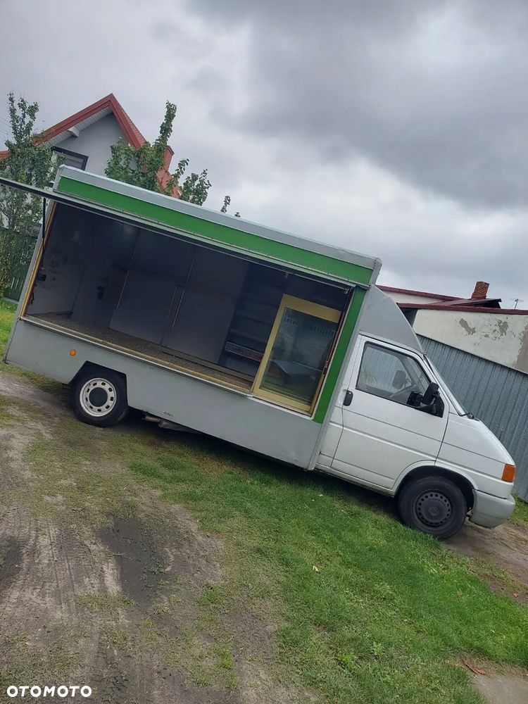 Volkswagen Transporter - 1