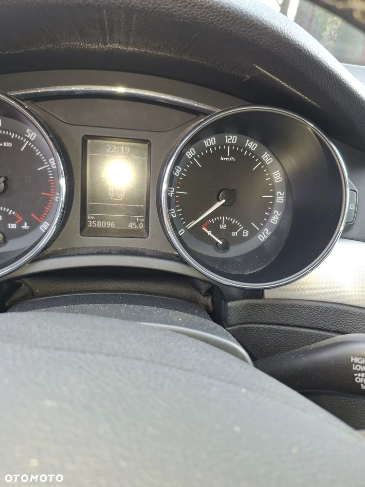 Skoda Superb 1.8 TSI Ambition DSG - 5