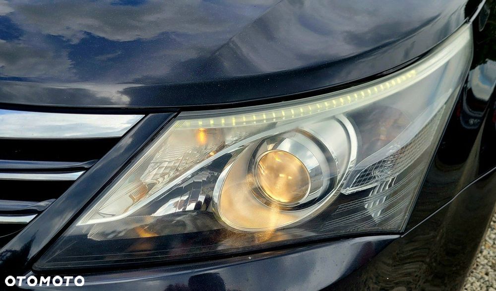 Toyota Avensis 2.0 D-4D Sol - 22
